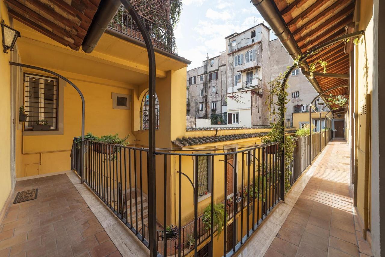 Amazing Studio In Campo De Fiori - FromhometoRoma Exterior foto